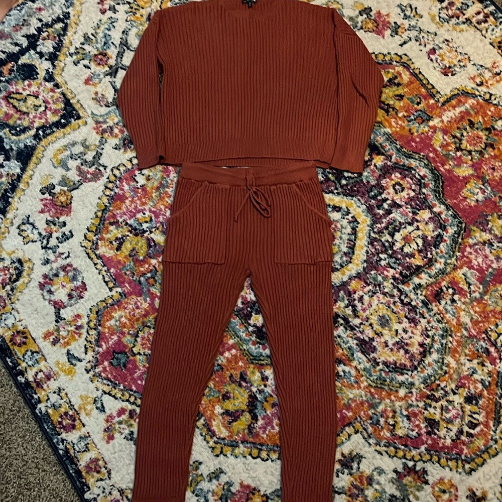 Copper color sweatoutfit. Sweater is more of a cropped fit. Really coz and cute